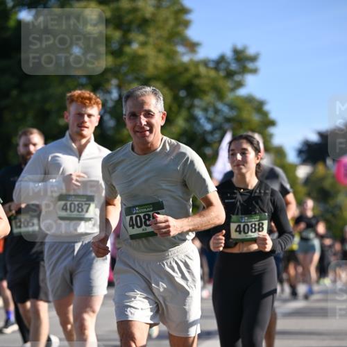 07.09.2025 - BARMER Alsterlauf Dr. Thomas Lammeyer http://msf.ph/oto/8712548 07.09.2025 09:42:23 Laufen 4087, 1205, 36, 4089, 4088 meine-sportfotos.de