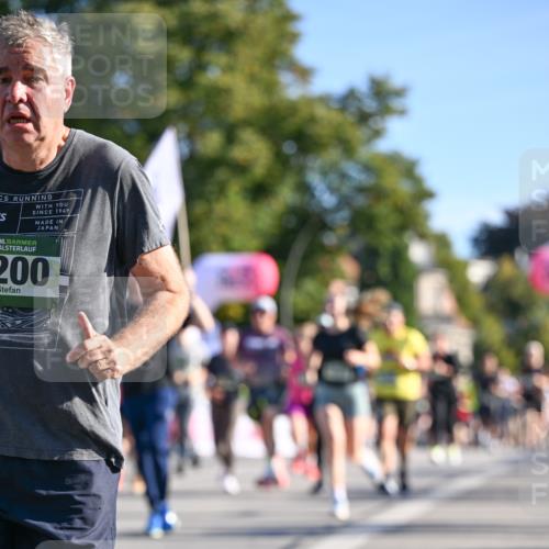 07.09.2025 - BARMER Alsterlauf Dr. Thomas Lammeyer http://msf.ph/oto/8712565 07.09.2025 09:42:26 Laufen 1949, 36, 200, 4 meine-sportfotos.de