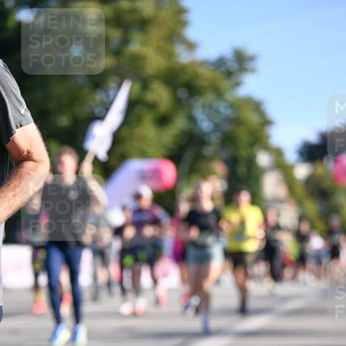 07.09.2025 - BARMER Alsterlauf Dr. Thomas Lammeyer http://msf.ph/oto/8712568 07.09.2025 09:42:26 Laufen  meine-sportfotos.de