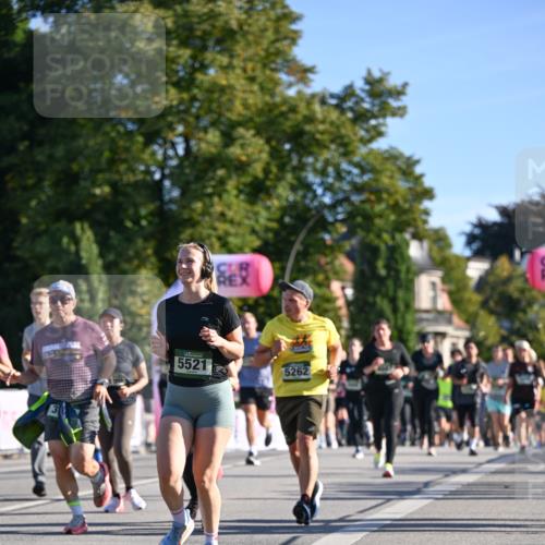 07.09.2025 - BARMER Alsterlauf Dr. Thomas Lammeyer http://msf.ph/oto/8712577 07.09.2025 09:42:28 Laufen 5521, 5262 meine-sportfotos.de