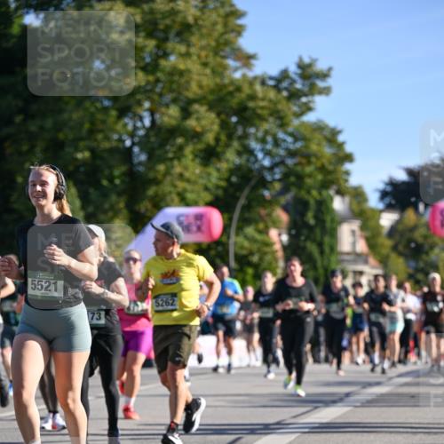 07.09.2025 - BARMER Alsterlauf Dr. Thomas Lammeyer http://msf.ph/oto/8712583 07.09.2025 09:42:29 Laufen 5521, 73, 5262 meine-sportfotos.de