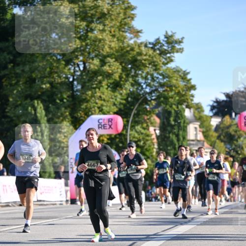 07.09.2025 - BARMER Alsterlauf Dr. Thomas Lammeyer http://msf.ph/oto/8712597 07.09.2025 09:42:31 Laufen 3345, 63, 4667, 4260, 1490 meine-sportfotos.de