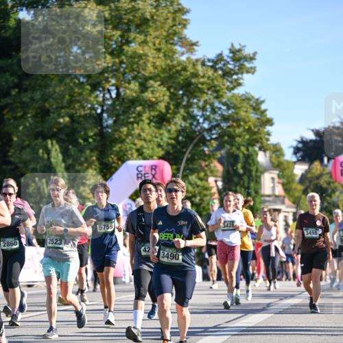 07.09.2025 - BARMER Alsterlauf Dr. Thomas Lammeyer http://msf.ph/oto/8712625 07.09.2025 09:42:36 Laufen 2860, 2523, 5759, 5, 32, 42, 3490, 3428, 3455 meine-sportfotos.de