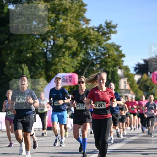 07.09.2025 - BARMER Alsterlauf Dr. Thomas Lammeyer http://msf.ph/oto/8712700 07.09.2025 09:42:50 Laufen 4275, 4175, 4455, 3844 meine-sportfotos.de
