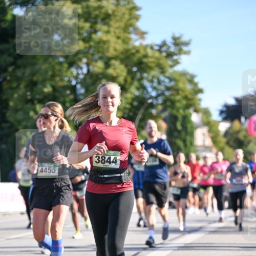 07.09.2025 - BARMER Alsterlauf Dr. Thomas Lammeyer http://msf.ph/oto/8712710 07.09.2025 09:42:51 Laufen 4455, 3844 meine-sportfotos.de