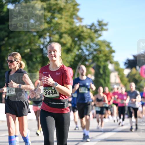 07.09.2025 - BARMER Alsterlauf Dr. Thomas Lammeyer http://msf.ph/oto/8712712 07.09.2025 09:42:51 Laufen 455, 36, 3844 meine-sportfotos.de