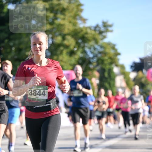 07.09.2025 - BARMER Alsterlauf Dr. Thomas Lammeyer http://msf.ph/oto/8712715 07.09.2025 09:42:52 Laufen 36, 3844 meine-sportfotos.de