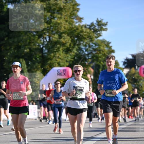 07.09.2025 - BARMER Alsterlauf Dr. Thomas Lammeyer http://msf.ph/oto/8712761 07.09.2025 09:42:59 Laufen 589, 5524, 5825, 5402 meine-sportfotos.de