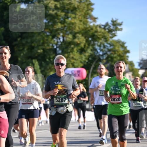07.09.2025 - BARMER Alsterlauf Dr. Thomas Lammeyer http://msf.ph/oto/8712829 07.09.2025 09:43:13 Laufen 4502, 5287, 57, 2828, 3002 meine-sportfotos.de