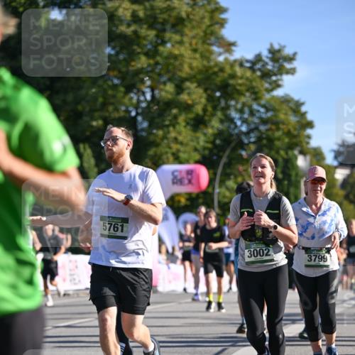 07.09.2025 - BARMER Alsterlauf Dr. Thomas Lammeyer http://msf.ph/oto/8712841 07.09.2025 09:43:15 Laufen 5761, 3002, 3799 meine-sportfotos.de