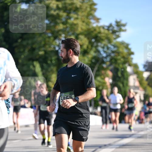 07.09.2025 - BARMER Alsterlauf Dr. Thomas Lammeyer http://msf.ph/oto/8712862 07.09.2025 09:43:18 Laufen 5255 meine-sportfotos.de