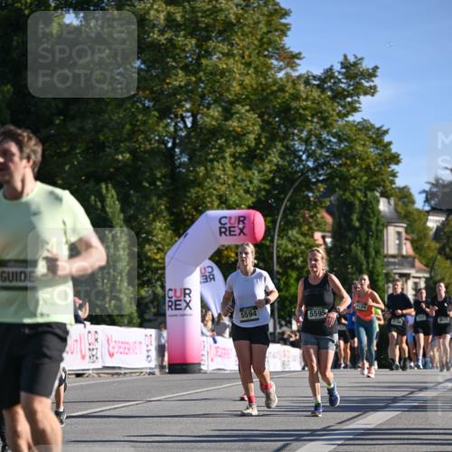 07.09.2025 - BARMER Alsterlauf Dr. Thomas Lammeyer http://msf.ph/oto/8712878 07.09.2025 09:43:21 Laufen 5594, 5595, 54 meine-sportfotos.de