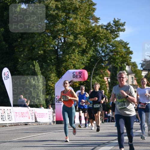 07.09.2025 - BARMER Alsterlauf Dr. Thomas Lammeyer http://msf.ph/oto/8712907 07.09.2025 09:43:26 Laufen 39, 2, 412, 2469, 59, 8106, 3089, 2994, 35 meine-sportfotos.de