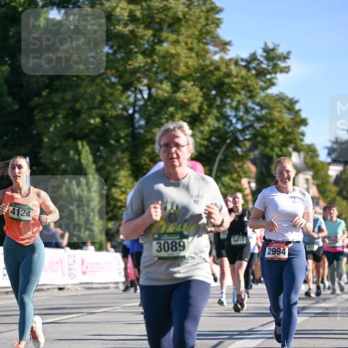 07.09.2025 - BARMER Alsterlauf Dr. Thomas Lammeyer http://msf.ph/oto/8712917 07.09.2025 09:43:27 Laufen 4124, 8417, 3089, 2994 meine-sportfotos.de