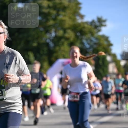 07.09.2025 - BARMER Alsterlauf Dr. Thomas Lammeyer http://msf.ph/oto/8712924 07.09.2025 09:43:28 Laufen 36, 10 meine-sportfotos.de