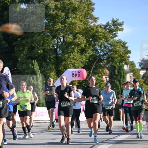 07.09.2025 - BARMER Alsterlauf Dr. Thomas Lammeyer http://msf.ph/oto/8712932 07.09.2025 09:43:30 Laufen 2372, 324, 3902, 8417, 796, 4217, 26, 2367, 6 meine-sportfotos.de