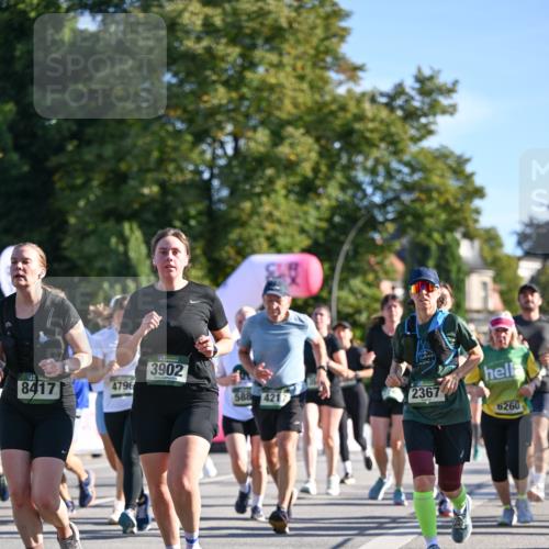 07.09.2025 - BARMER Alsterlauf Dr. Thomas Lammeyer http://msf.ph/oto/8712944 07.09.2025 09:43:32 Laufen 3902, 8417, 4796, 588, 4217, 2367, 6260 meine-sportfotos.de