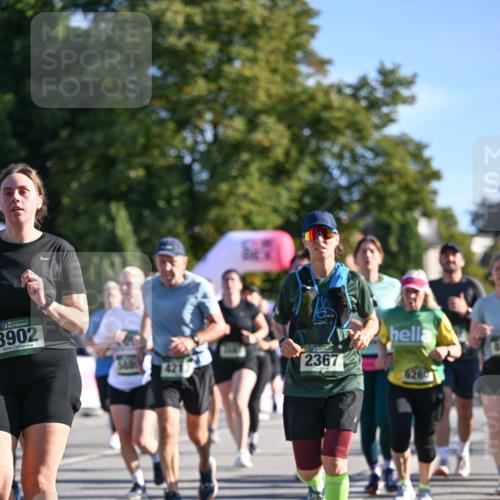 07.09.2025 - BARMER Alsterlauf Dr. Thomas Lammeyer http://msf.ph/oto/8712952 07.09.2025 09:43:33 Laufen 3902, 421, 2367, 6260 meine-sportfotos.de