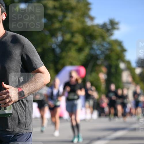 07.09.2025 - BARMER Alsterlauf Dr. Thomas Lammeyer http://msf.ph/oto/8712982 07.09.2025 09:43:37 Laufen  meine-sportfotos.de