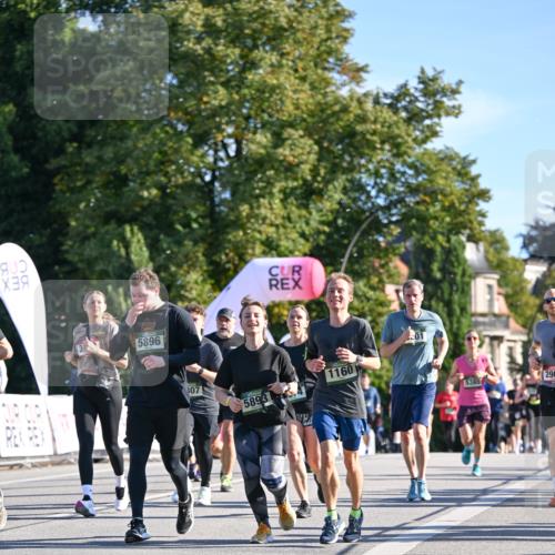 07.09.2025 - BARMER Alsterlauf Dr. Thomas Lammeyer http://msf.ph/oto/8713006 07.09.2025 09:43:43 Laufen 5896, 307, 1160, 5893, 01, 5365, 54, 296 meine-sportfotos.de