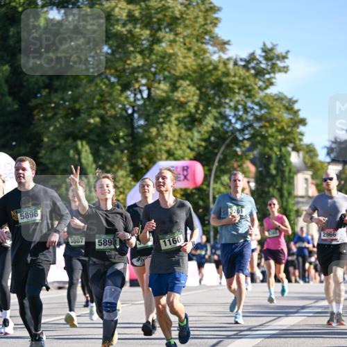 07.09.2025 - BARMER Alsterlauf Dr. Thomas Lammeyer http://msf.ph/oto/8713012 07.09.2025 09:43:44 Laufen 5896, 3807, 589, 1160, 3201, 2966 meine-sportfotos.de