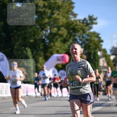07.09.2025 - BARMER Alsterlauf Dr. Thomas Lammeyer http://msf.ph/oto/8713049 07.09.2025 09:43:50 Laufen 4256 meine-sportfotos.de