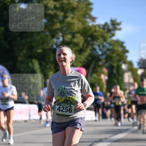 07.09.2025 - BARMER Alsterlauf Dr. Thomas Lammeyer http://msf.ph/oto/8713052 07.09.2025 09:43:50 Laufen 36, 4256 meine-sportfotos.de