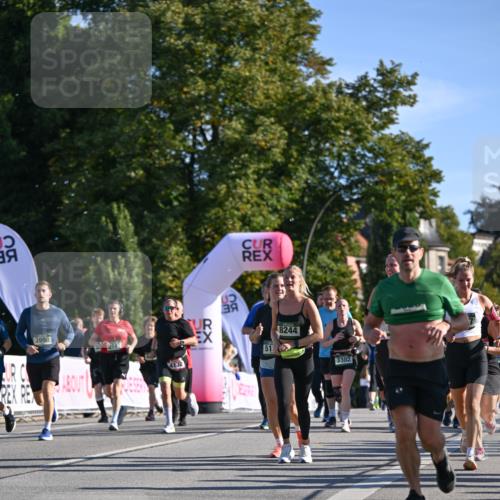 07.09.2025 - BARMER Alsterlauf Dr. Thomas Lammeyer http://msf.ph/oto/8713067 07.09.2025 09:43:53 Laufen 3998, 515, 8244, 3302 meine-sportfotos.de