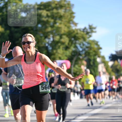 07.09.2025 - BARMER Alsterlauf Dr. Thomas Lammeyer http://msf.ph/oto/8713106 07.09.2025 09:44:04 Laufen 488, 566 meine-sportfotos.de