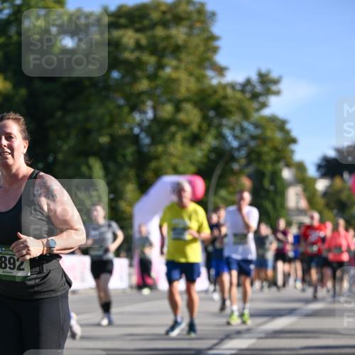 07.09.2025 - BARMER Alsterlauf Dr. Thomas Lammeyer http://msf.ph/oto/8713122 07.09.2025 09:44:06 Laufen 136, 892 meine-sportfotos.de