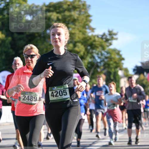 07.09.2025 - BARMER Alsterlauf Dr. Thomas Lammeyer http://msf.ph/oto/8713168 07.09.2025 09:44:14 Laufen 136, 2489, 4205 meine-sportfotos.de