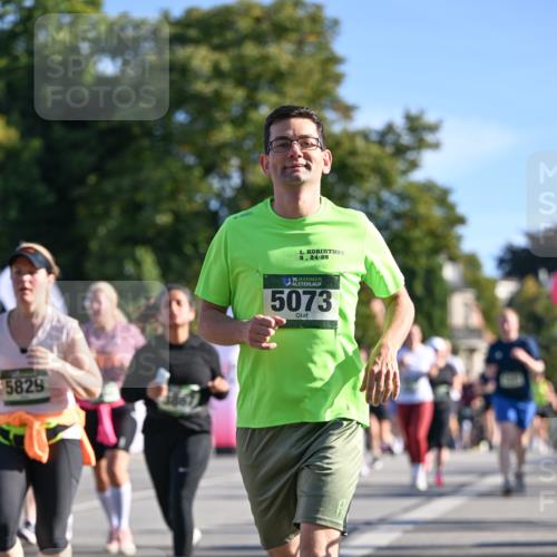 07.09.2025 - BARMER Alsterlauf Dr. Thomas Lammeyer http://msf.ph/oto/8713274 07.09.2025 09:44:30 Laufen 5829, 1, 9, 24, 25, 36, 5073 meine-sportfotos.de