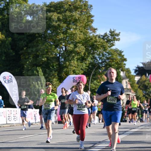 07.09.2025 - BARMER Alsterlauf Dr. Thomas Lammeyer http://msf.ph/oto/8713292 07.09.2025 09:44:34 Laufen 4838, 5819, 5410, 5502 meine-sportfotos.de