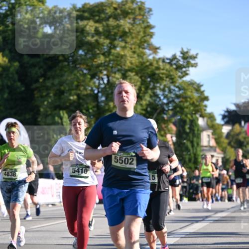 07.09.2025 - BARMER Alsterlauf Dr. Thomas Lammeyer http://msf.ph/oto/8713302 07.09.2025 09:44:35 Laufen 4838, 1924, 5410, 5502 meine-sportfotos.de