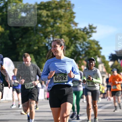 07.09.2025 - BARMER Alsterlauf Dr. Thomas Lammeyer http://msf.ph/oto/8713391 07.09.2025 09:44:50 Laufen 3732, 36, 6092 meine-sportfotos.de