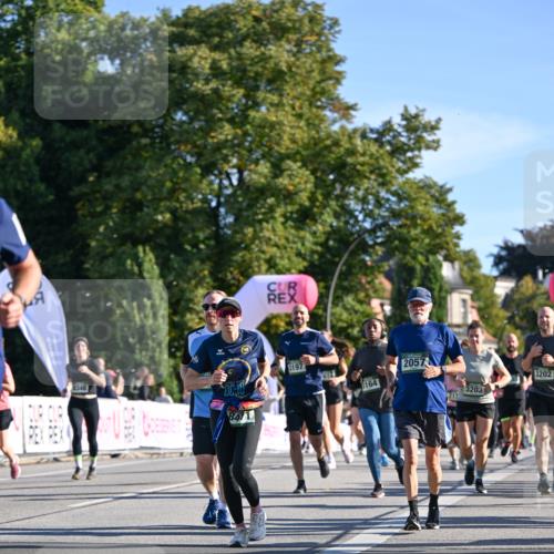 07.09.2025 - BARMER Alsterlauf Dr. Thomas Lammeyer http://msf.ph/oto/8713453 07.09.2025 09:44:59 Laufen 197, 84, 1, 164, 2057, 3203, 3202 meine-sportfotos.de