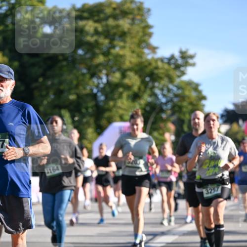 07.09.2025 - BARMER Alsterlauf Dr. Thomas Lammeyer http://msf.ph/oto/8713469 07.09.2025 09:45:03 Laufen 70, 1164, 3257 meine-sportfotos.de