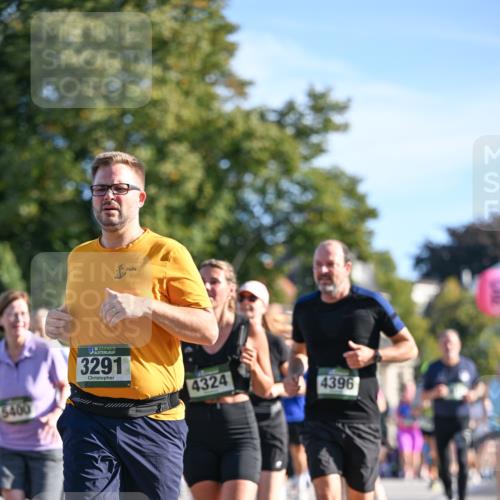 07.09.2025 - BARMER Alsterlauf Dr. Thomas Lammeyer http://msf.ph/oto/8715088 07.09.2025 09:49:46 Laufen 5400, 136, 3291, 4324, 4396 meine-sportfotos.de