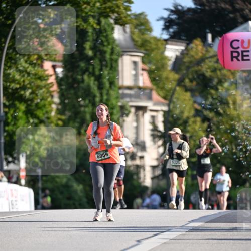 07.09.2025 - BARMER Alsterlauf Dr. Thomas Lammeyer http://msf.ph/oto/8715818 07.09.2025 09:52:15 Laufen 5959, 5325 meine-sportfotos.de