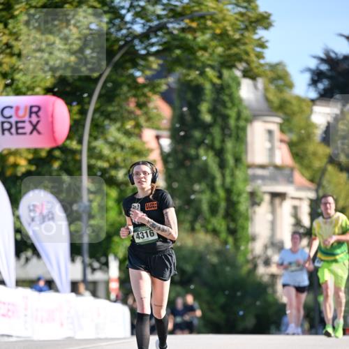 07.09.2025 - BARMER Alsterlauf Dr. Thomas Lammeyer http://msf.ph/oto/8715848 07.09.2025 09:52:25 Laufen 4316 meine-sportfotos.de