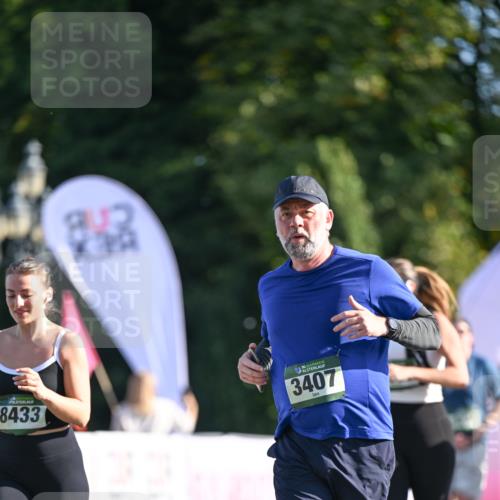 07.09.2025 - BARMER Alsterlauf Dr. Thomas Lammeyer http://msf.ph/oto/8715912 07.09.2025 09:52:50 Laufen 8433, 3407 meine-sportfotos.de