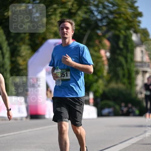 07.09.2025 - BARMER Alsterlauf Dr. Thomas Lammeyer http://msf.ph/oto/8716422 07.09.2025 09:55:01 Laufen 51 meine-sportfotos.de