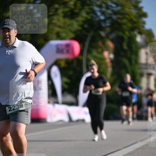 07.09.2025 - BARMER Alsterlauf Dr. Thomas Lammeyer http://msf.ph/oto/8716470 07.09.2025 09:55:16 Laufen 2239 meine-sportfotos.de