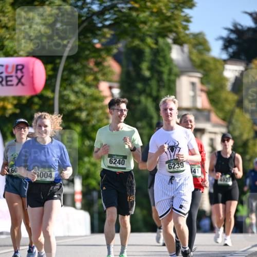 07.09.2025 - BARMER Alsterlauf Dr. Thomas Lammeyer http://msf.ph/oto/8716828 07.09.2025 09:56:20 Laufen 60, 4004, 6240, 6239, 4921 meine-sportfotos.de