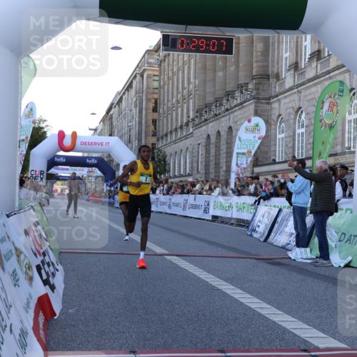 07.09.2025 - BARMER Alsterlauf Strokosch-Dieckow http://msf.ph/oto/8718780 07.09.2025 09:29:06 Ziel 2, 4 meine-sportfotos.de