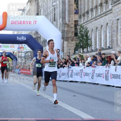 07.09.2025 - BARMER Alsterlauf Strokosch-Dieckow http://msf.ph/oto/8718820 07.09.2025 09:30:42 Ziel 6, 8, 15, 4969 meine-sportfotos.de