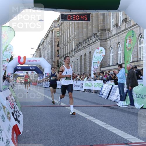 07.09.2025 - BARMER Alsterlauf Strokosch-Dieckow http://msf.ph/oto/8718825 07.09.2025 09:30:43 Ziel 6, 8, 15, 4969 meine-sportfotos.de