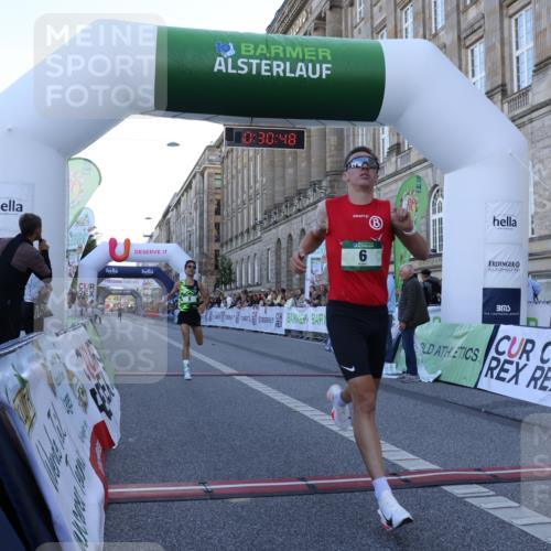 07.09.2025 - BARMER Alsterlauf Strokosch-Dieckow http://msf.ph/oto/8718838 07.09.2025 09:30:47 Ziel 6, 8, 15, 4969 meine-sportfotos.de