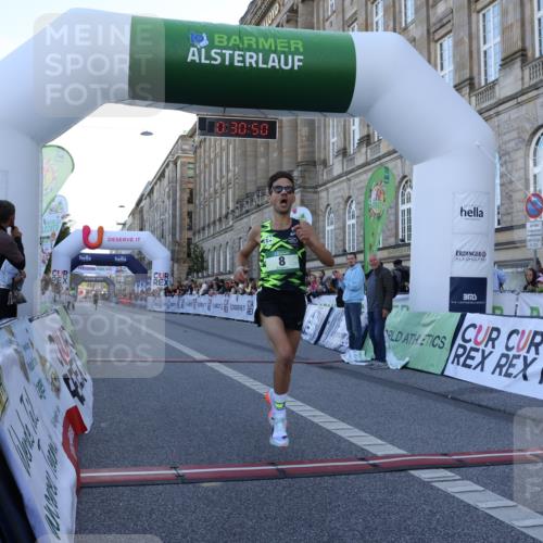 07.09.2025 - BARMER Alsterlauf Strokosch-Dieckow http://msf.ph/oto/8718842 07.09.2025 09:30:48 Ziel 6, 8, 15, 4969 meine-sportfotos.de