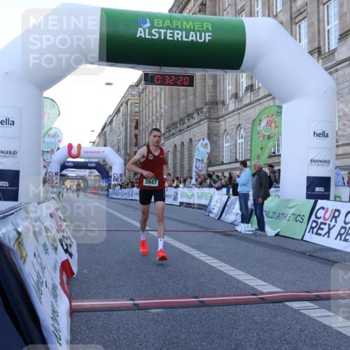 07.09.2025 - BARMER Alsterlauf Strokosch-Dieckow http://msf.ph/oto/8718891 07.09.2025 09:32:18 Ziel 17, 3947, 4370 meine-sportfotos.de